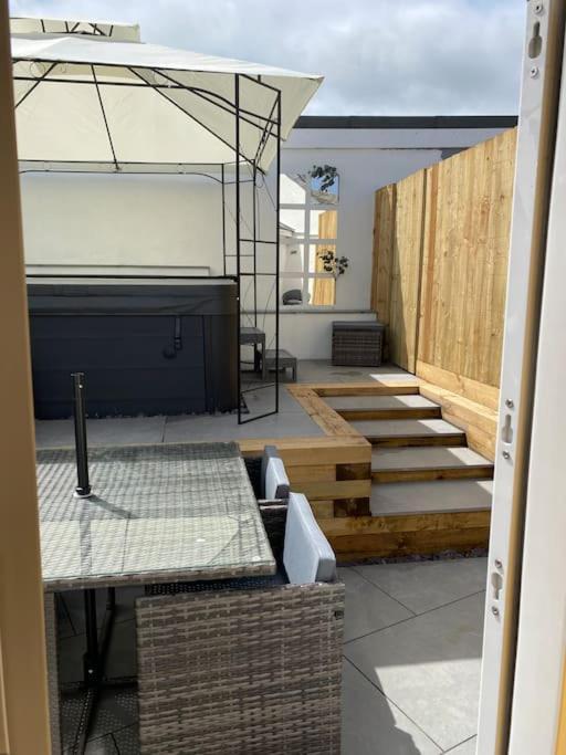 Flat Lode Nook Modern 2 Bed Home With Hot Tub Pool Dış mekan fotoğraf